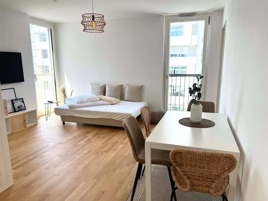 Donaublick Oasis: Stylische Wohnung Vienna 0*,  Austria