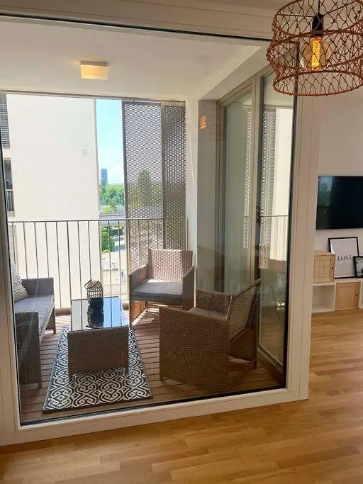 Apartment Donaublick Oasis: Stylische Wohnung Vienna